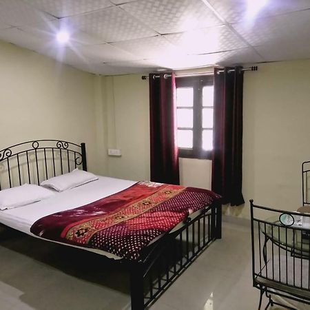 מוסורי Hotel Gulmarg מראה חיצוני תמונה