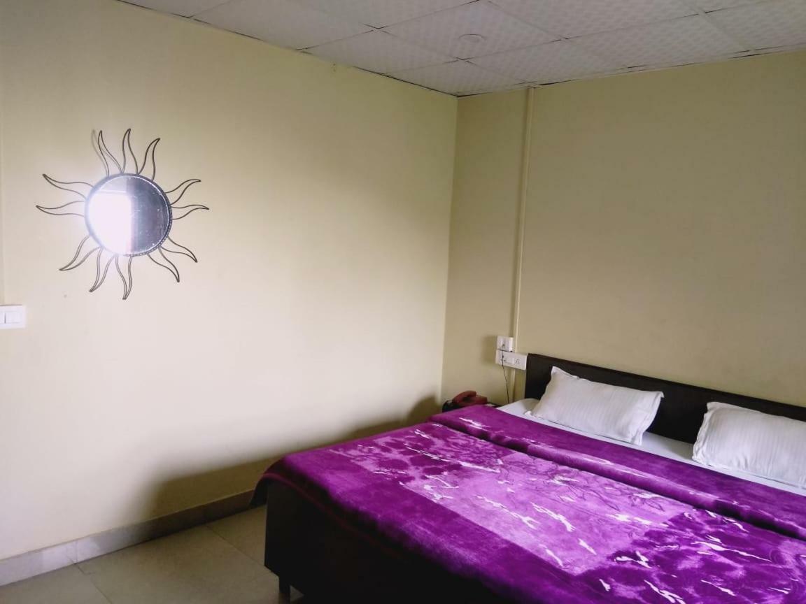 מוסורי Hotel Gulmarg מראה חיצוני תמונה