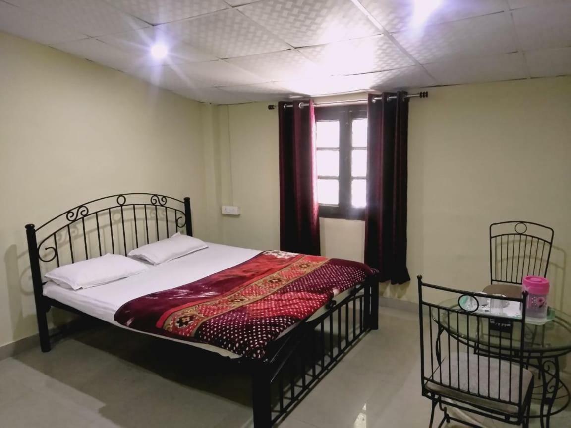 מוסורי Hotel Gulmarg מראה חיצוני תמונה