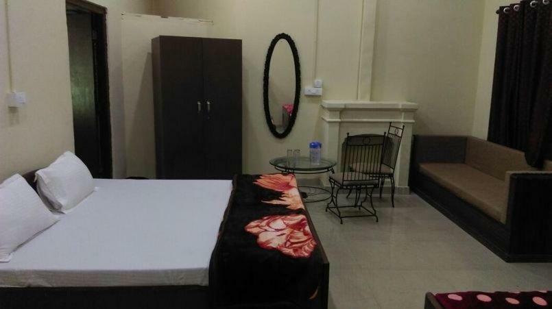 מוסורי Hotel Gulmarg מראה חיצוני תמונה
